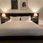 Design Led 1Bed In Cosmopolitan Queens Park