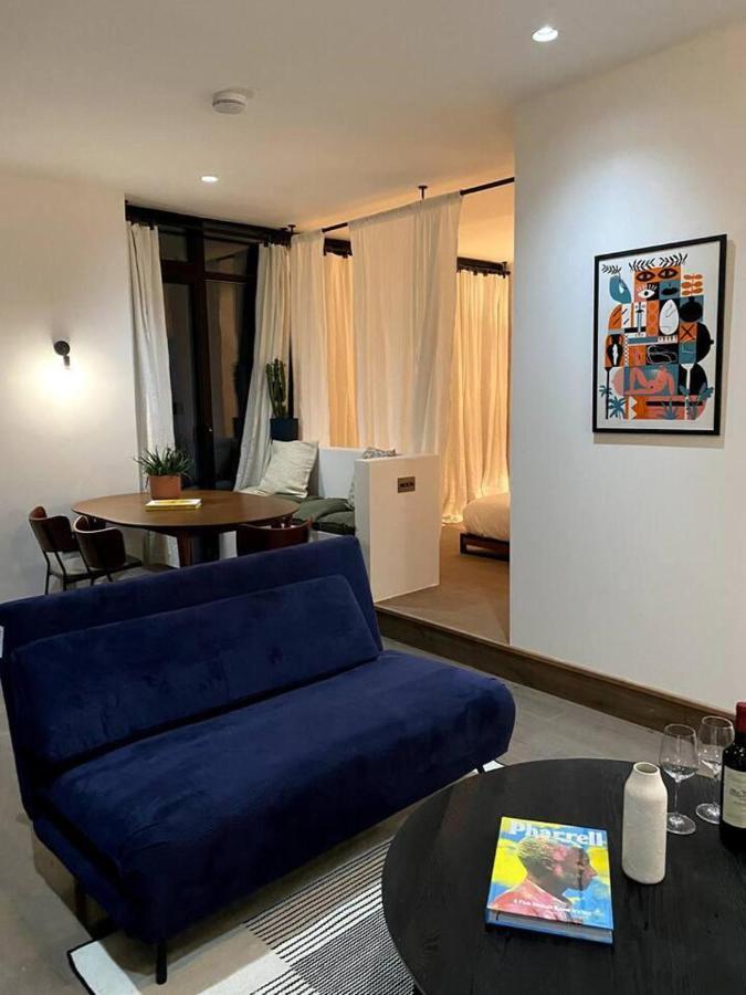 Design Led 1bed In Cosmopolitan Queens Park *