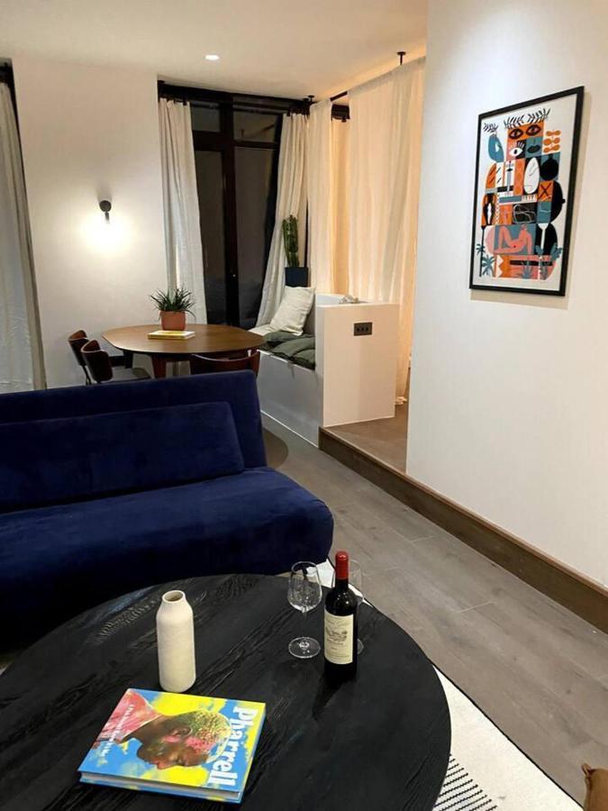 Design Led 1bed In Cosmopolitan Queens Park Apartment